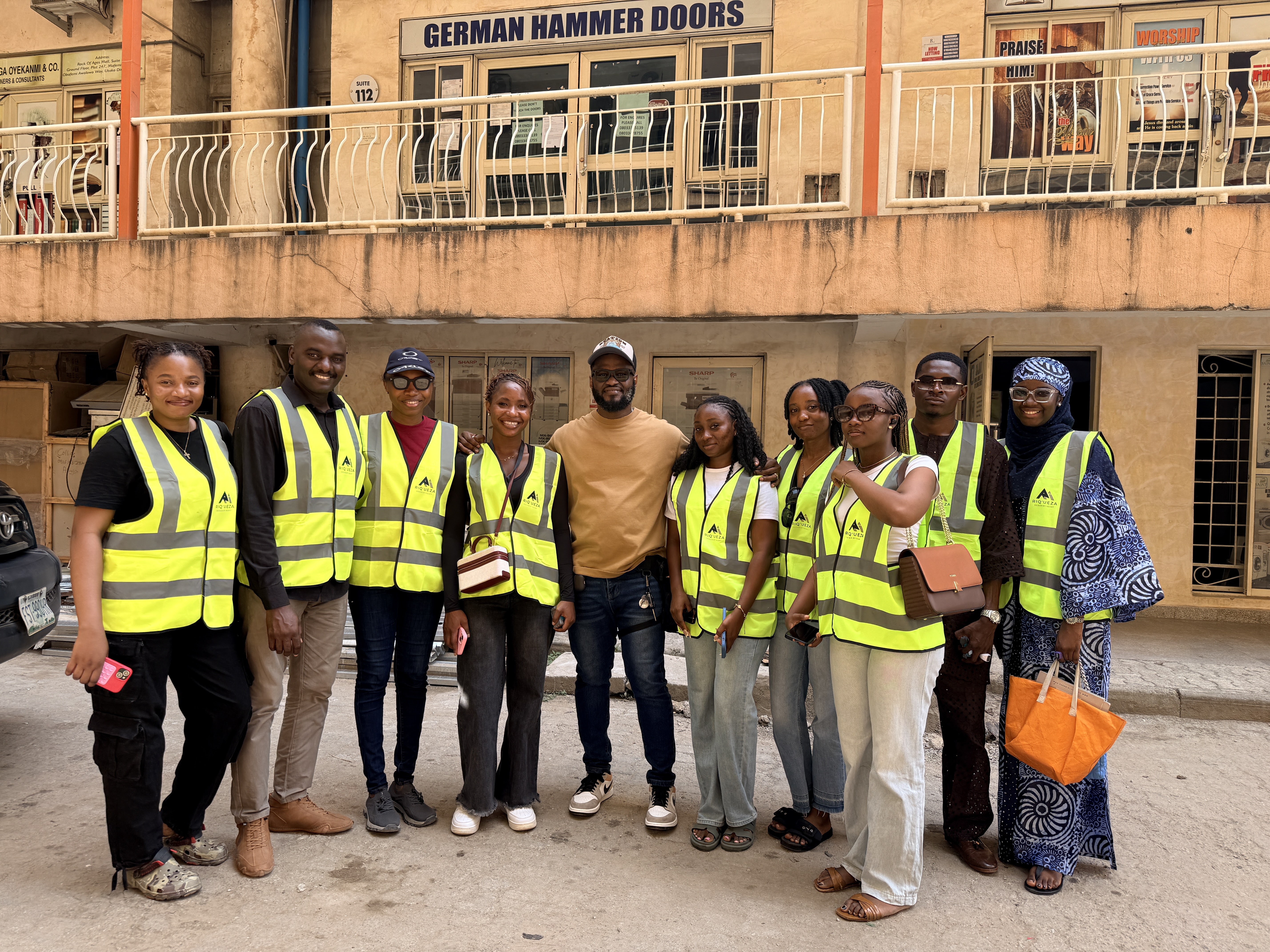Riqueza Interior Academy students on site